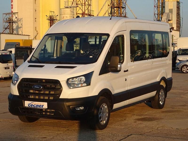 Neu Ford Transit Trend 131 PS (96 kW) 2025 Weiß Kombi
