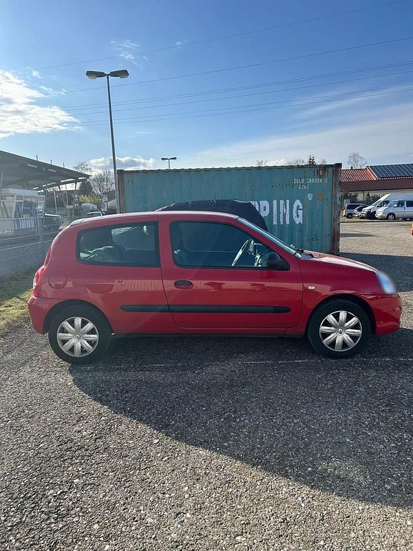 Gebraucht Renault Clio II Campus 58 PS (42 kW) 2011 Rot Kleinwagen