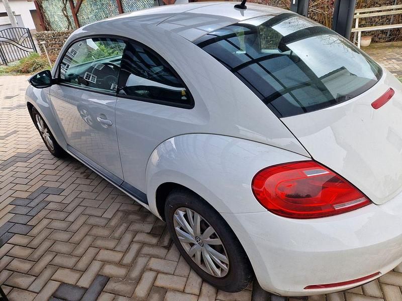 Gebraucht VW Beetle 105 PS (77 kW) 2012 Weiß Kleinwagen
