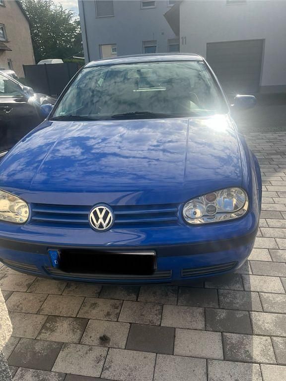 Blau Gebraucht 2002 VW Golf IV Basis Limousine | 2.050 € (Fairer Preis) - Bild 1/4