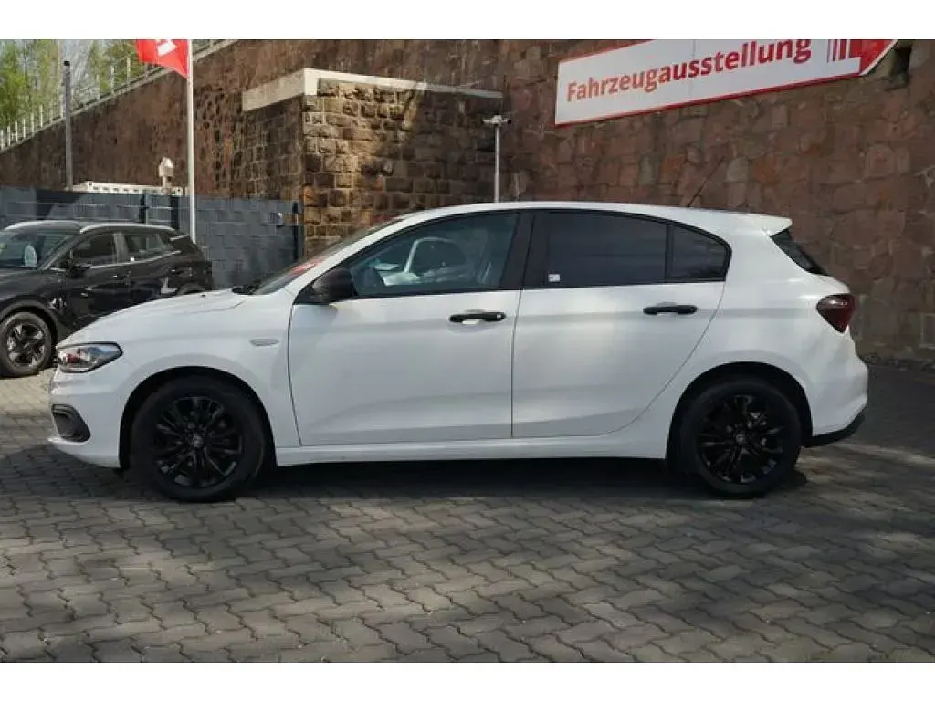 Gebraucht Fiat Tipo 95 PS (69 kW) 2019 Gelato weiß Limousine
