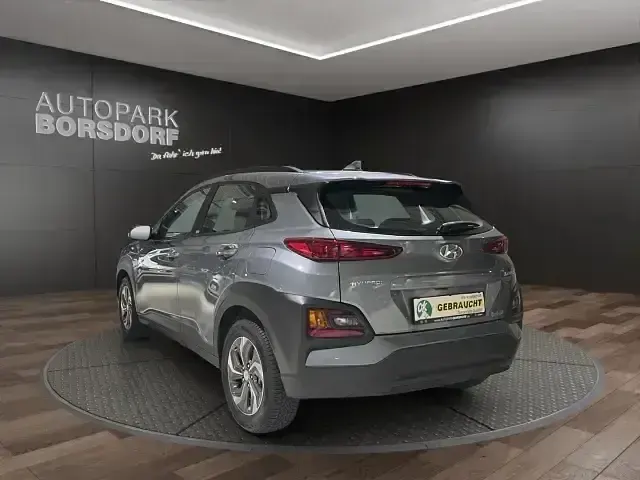 Gebraucht Hyundai Kona Trend 141 PS (103 kW) 2020 Silber SUV