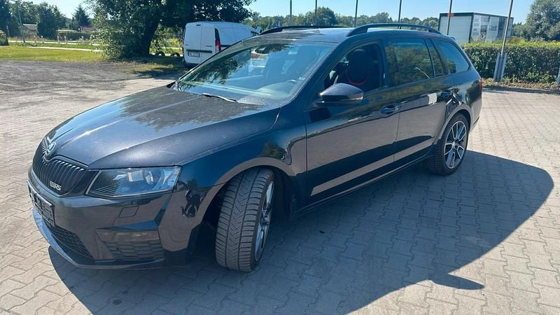 Schwarz Gebraucht 2016 Skoda Octavia vRS Kombi | 9.990 € (Fairer Preis) - Bild 1/4