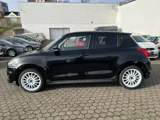 Gebraucht Suzuki Swift Sport 140 PS (102 kW) 2019 Super black pearl metallic Kleinwagen