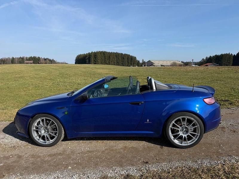 Gebraucht Alfa Romeo Spider 260 PS (191 kW) 2007 Blau Cabrio