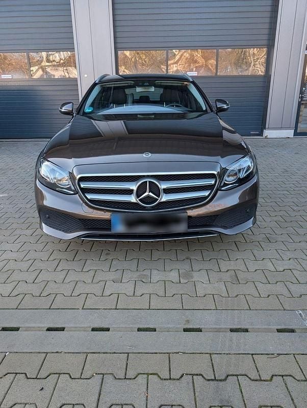 Gebraucht Mercedes E200 184 PS (135 kW) 2017 Braun Kombi
