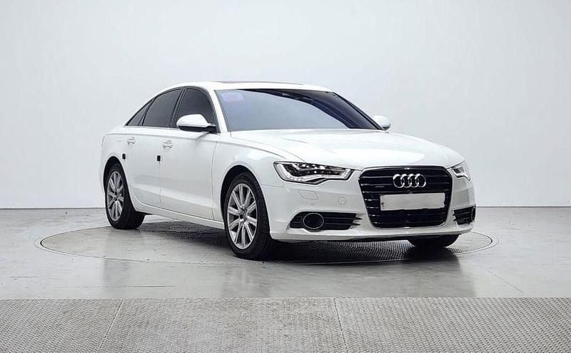 Gebraucht Audi A6 Ambiente 245 PS (180 kW) 2014 Weiß Limousine