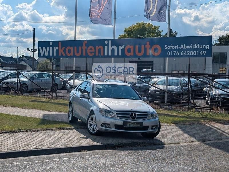 Silber Gebraucht 2010 Mercedes C180 Avantgarde Limousine | 4.999 € (Superpreis) - Bild 1/4