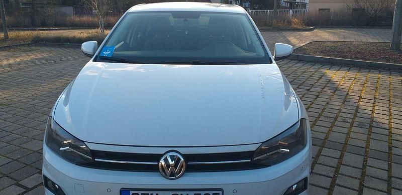 Gebraucht VW Polo Highline 95 PS (69 kW) 2018 Weiß Kleinwagen