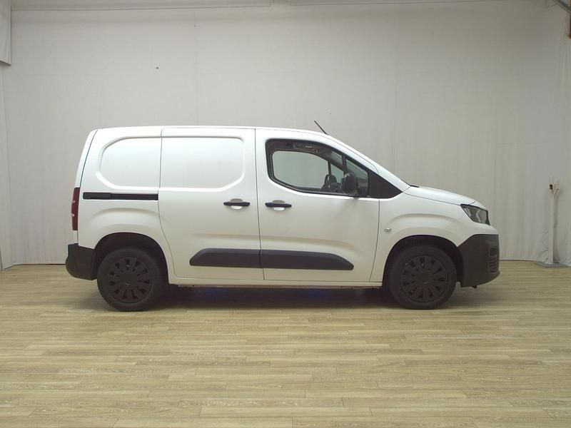 Gebraucht Peugeot Partner 102 PS (75 kW) 2020 Weiß Van / Kleinbus