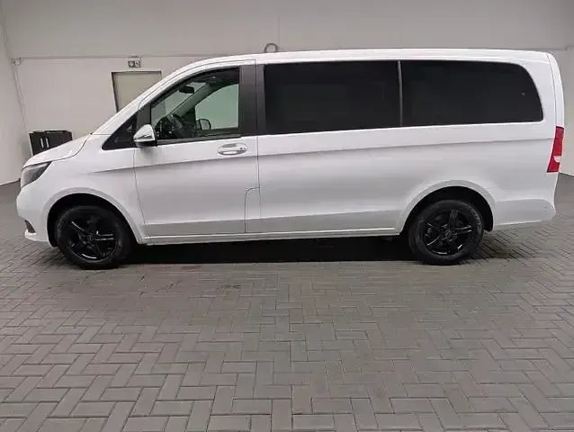 Gebraucht Mercedes V200 136 PS (100 kW) 2018 Arktikweiss Van / Kleinbus