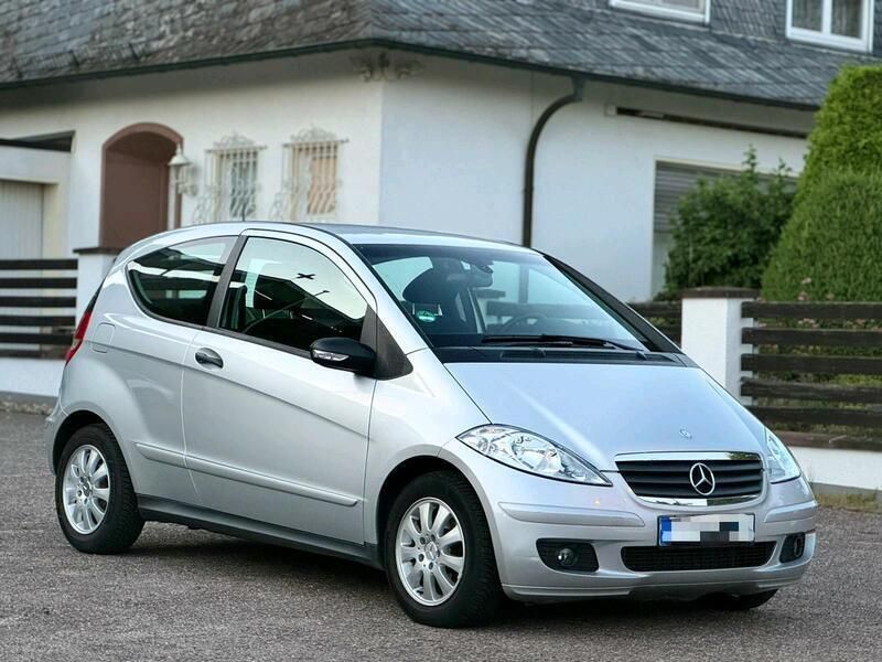 Silber Gebraucht 2009 Mercedes A150 Kleinwagen | 5.800 € (Fairer Preis) - Bild 1/4