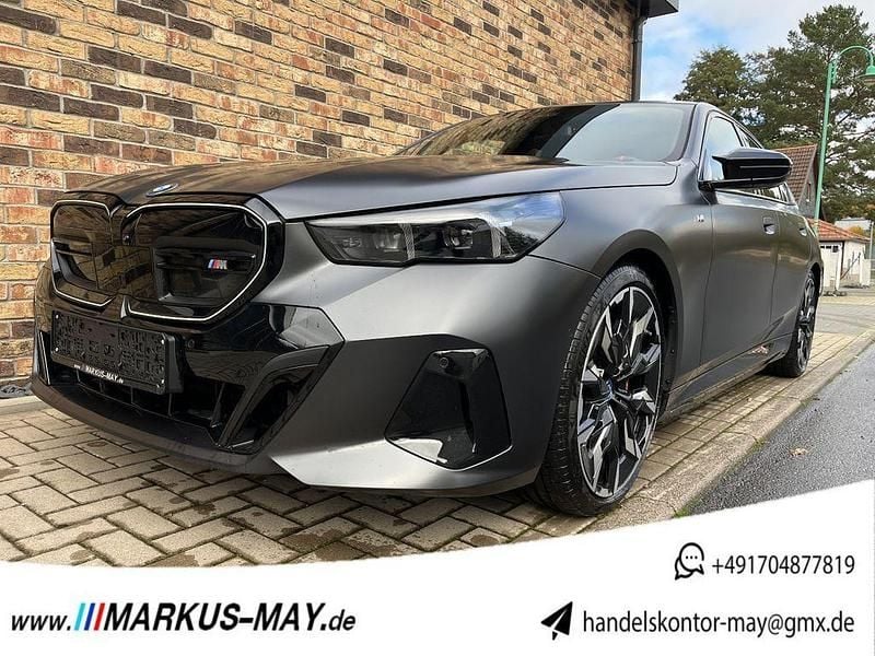 Frozen deep grey Gebraucht 2024 BMW i5 Performance Limousine | 64.999 € - Bild 1/4
