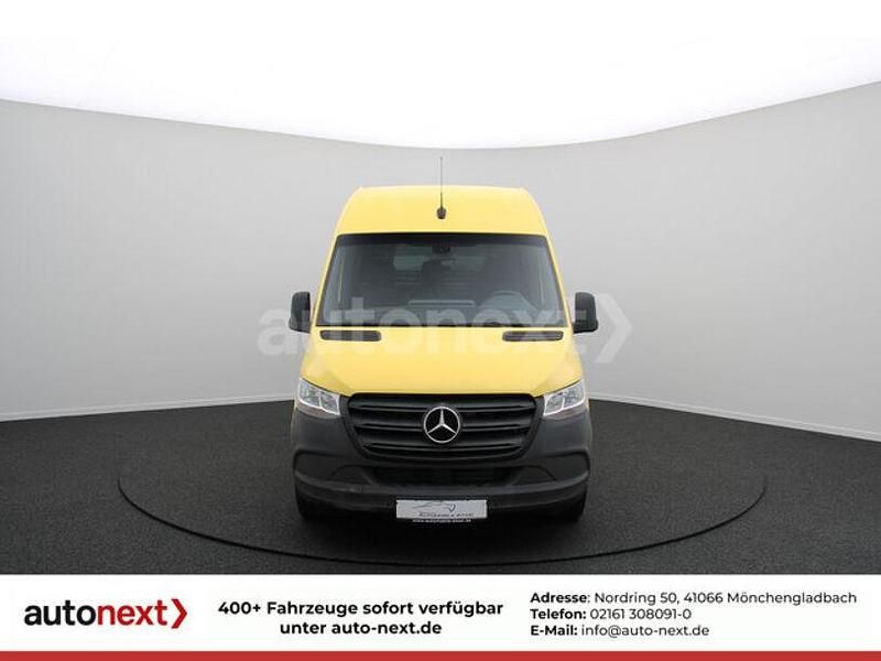 Gebraucht Mercedes Sprinter 143 PS (105 kW) 2020 Calcitgelb Van