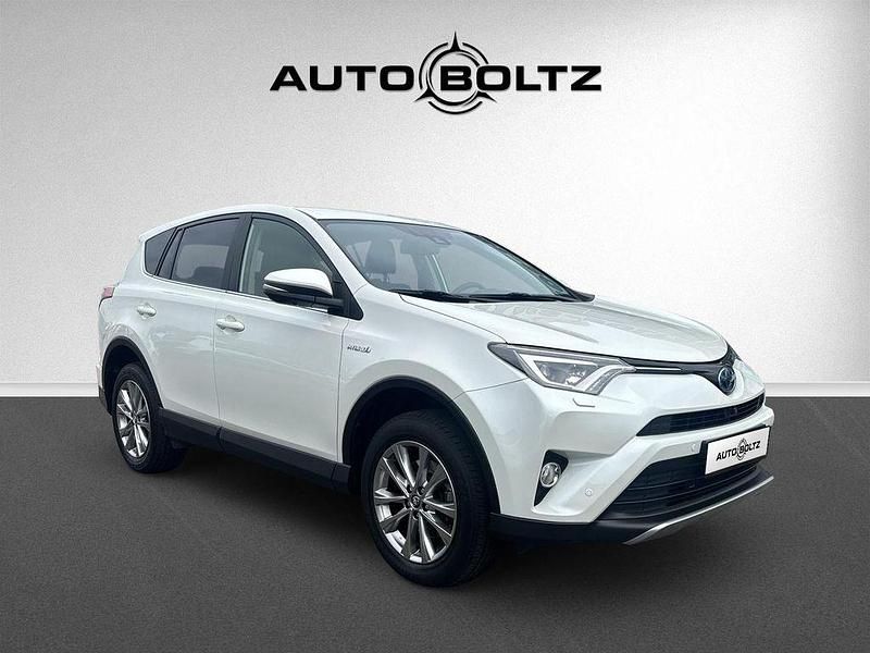 Gebraucht Toyota RAV4 Hybrid Executive 155 PS (114 kW) 2017 White pearl cs SUV