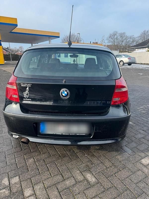 Schwarz Gebraucht 2008 BMW 120 Kleinwagen | 2.400 € (Guter Preis) - Bild 1/4