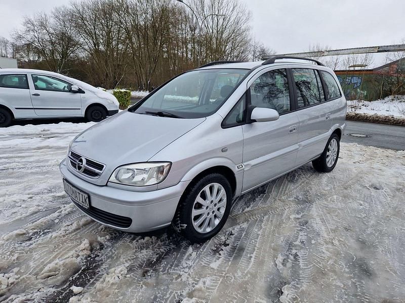 Gebraucht Opel Zafira Njoy 147 PS (108 kW) 2005 Silber Van / Kleinbus