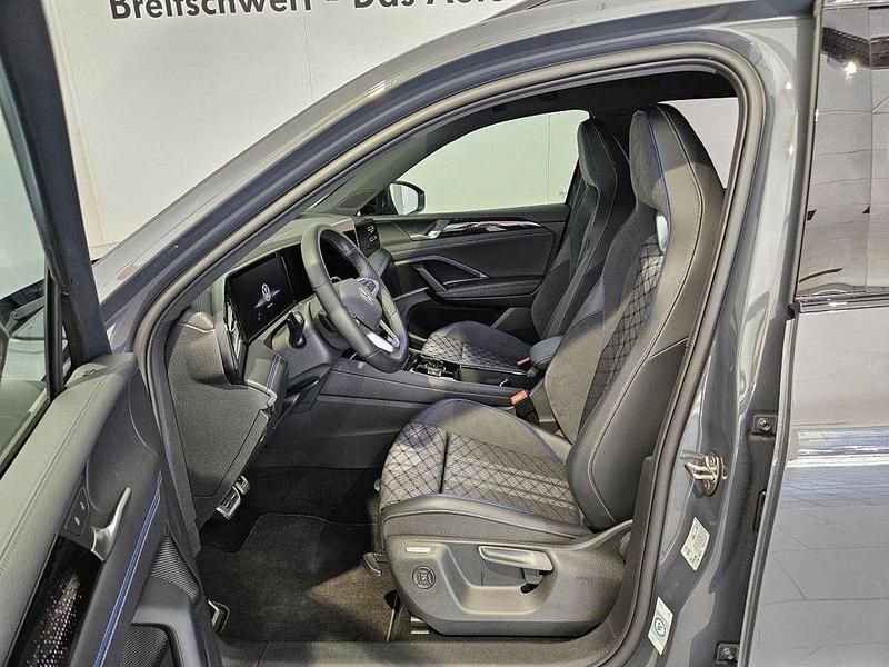 Gebraucht VW Tiguan R-line 150 PS (110 kW) 2025 Grau SUV
