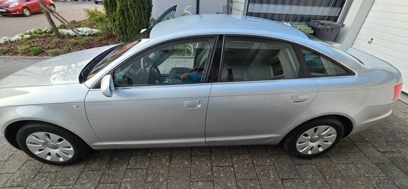 Silber Gebraucht 2005 Audi A6 Limousine | 5.950 € (Fairer Preis) - Bild 1/4