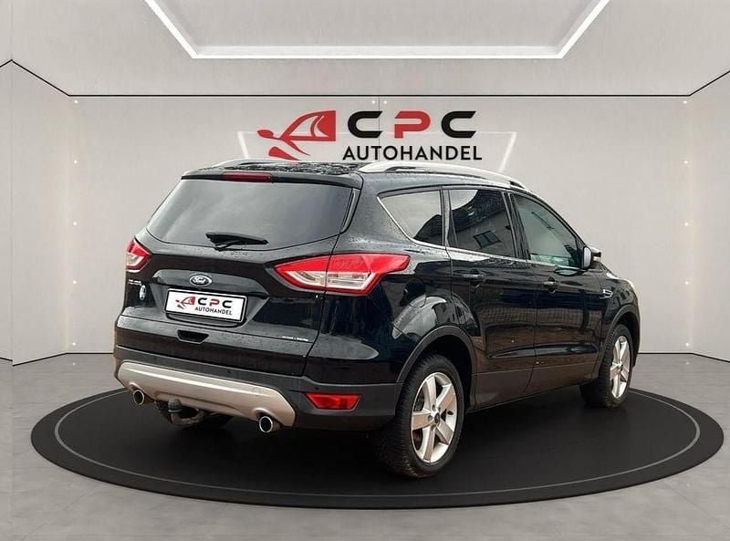 Gebraucht Ford Kuga Titanium 140 PS (102 kW) 2014 Schwarz SUV