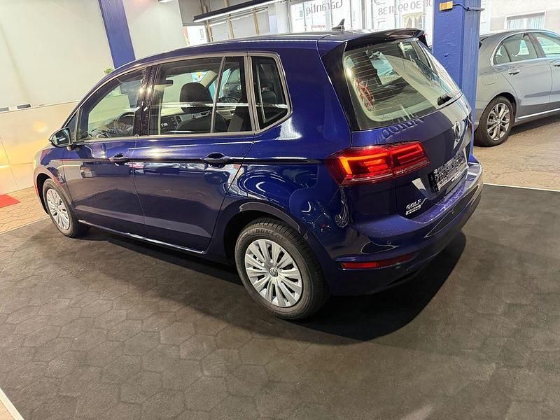 Gebraucht VW Golf Sportsvan Trendline 86 PS (63 kW) 2018 Blau Van / Kleinbus
