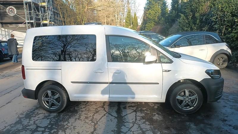 Gebraucht VW Caddy 102 PS (75 kW) 2020 Weiß Van / Kleinbus