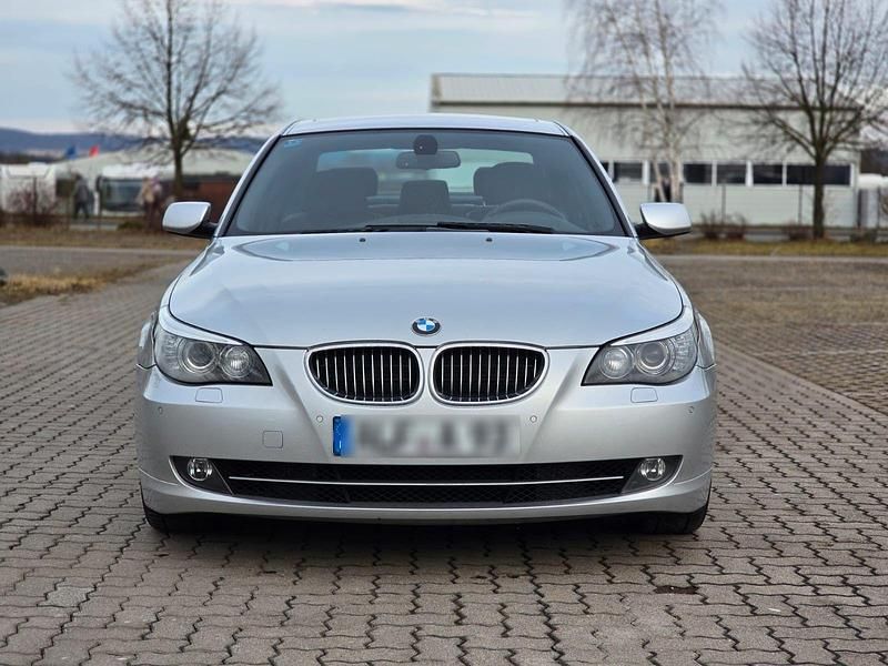 Silber Gebraucht 2008 BMW 550 Lifestyle Limousine | 12.000 € (Guter Preis) - Bild 1/4