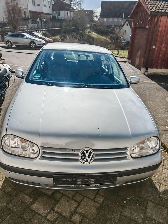Gebraucht VW Golf IV Basis 116 PS (85 kW) 2000 Silber Limousine
