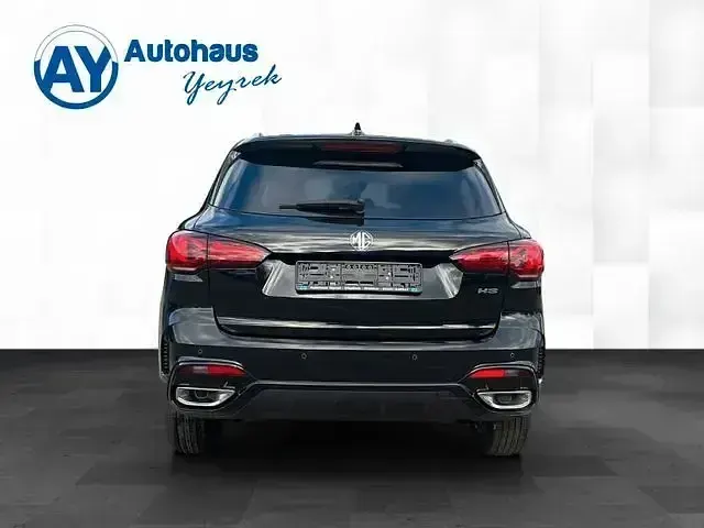 Używany MG HS 162 KM (119 kW) 2024 Biały SUV