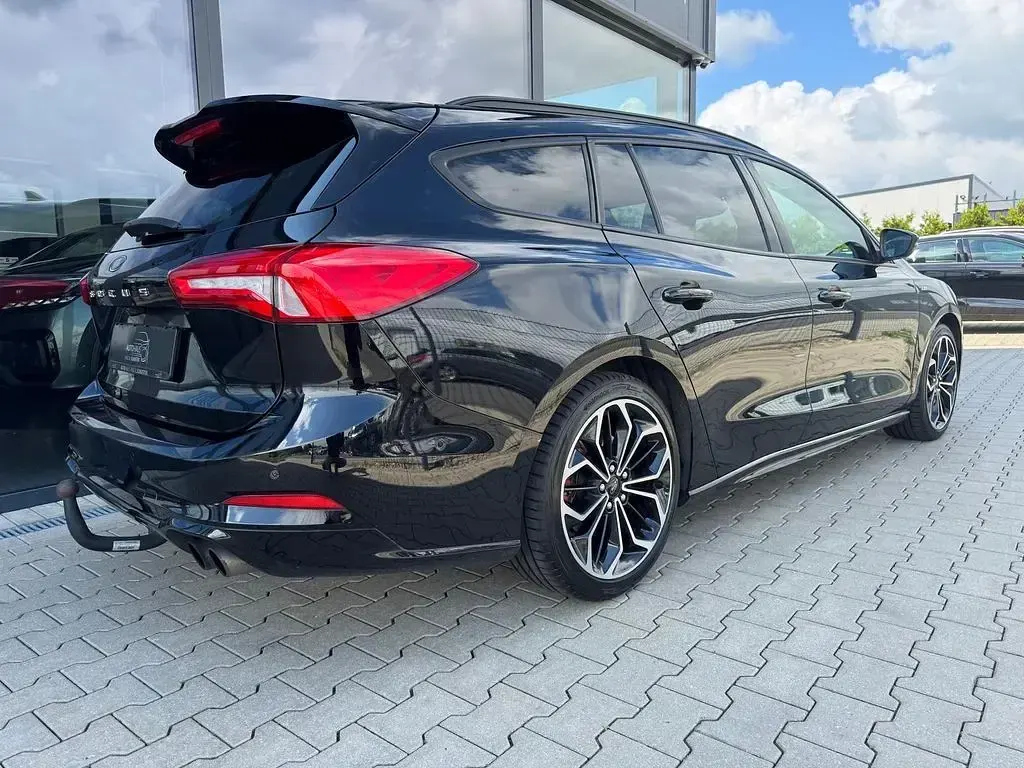 Gebraucht Ford Focus ST-Line 150 PS (110 kW) 2019 Obsidianschwarz metallic Kombi