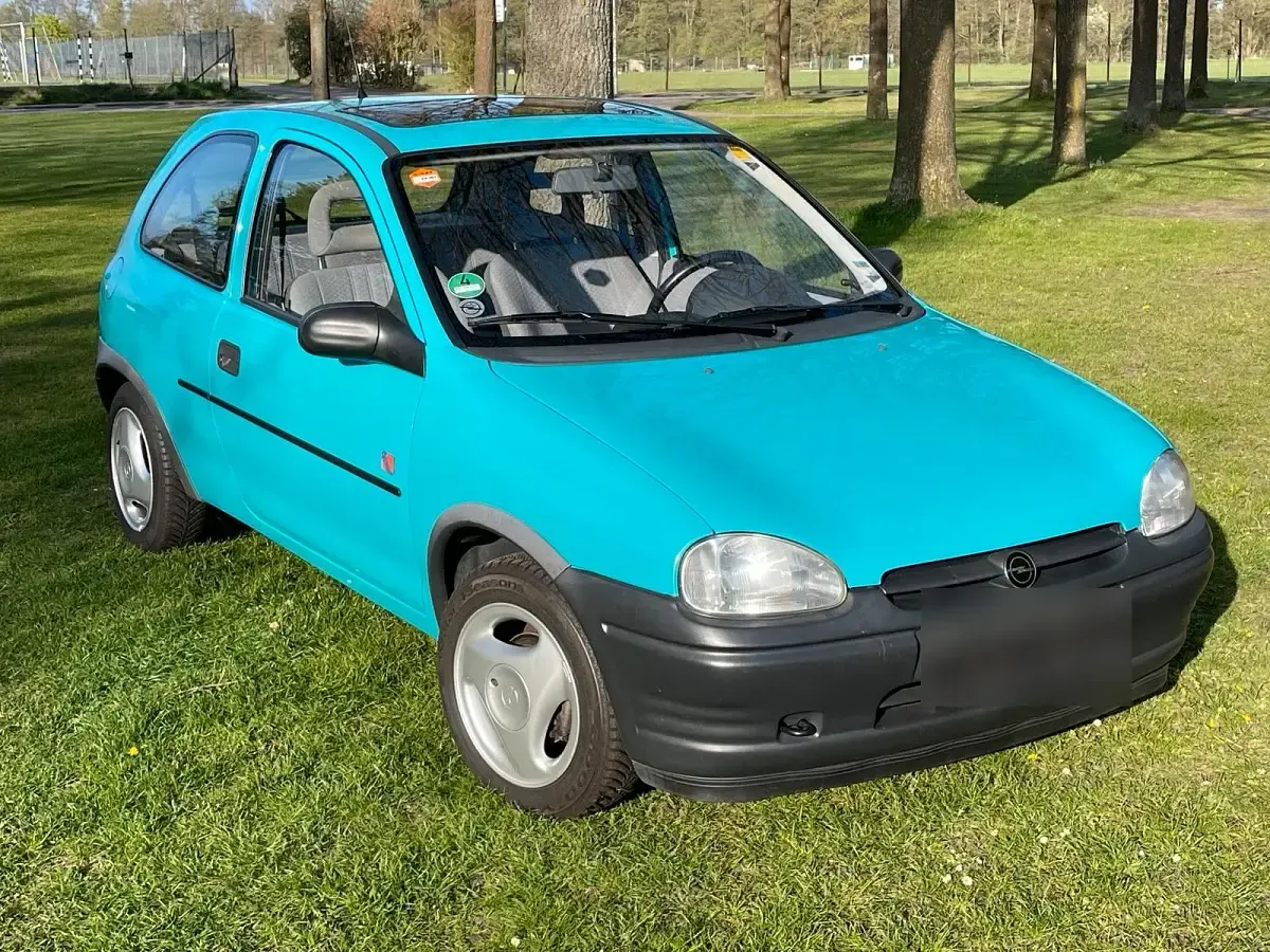 Gebraucht Opel Corsa Swing 45 PS (33 kW) 1994 Blau Kleinwagen