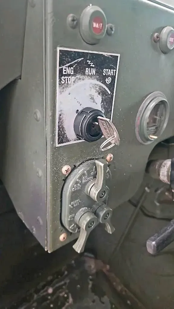 Gebraucht Hummer H1 150 PS (110 kW) 1987 Grün SUV
