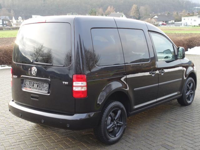 Gebraucht VW Caddy Trendline 143 PS (105 kW) 2011 Schwarz metallic Van / Kleinbus