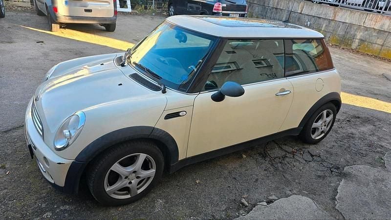 Gebraucht Mini ONE 90 PS (66 kW) 2005 Weiß Kleinwagen