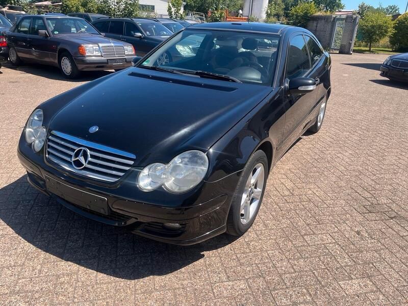 Schwarz Gebraucht 2007 Mercedes C180 Coupé | 3.499 € (Fairer Preis) - Bild 1/4