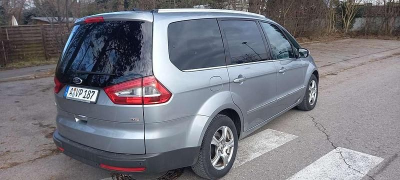 Gebraucht Ford Galaxy Ghia 140 PS (102 kW) 2010 Van / Kleinbus