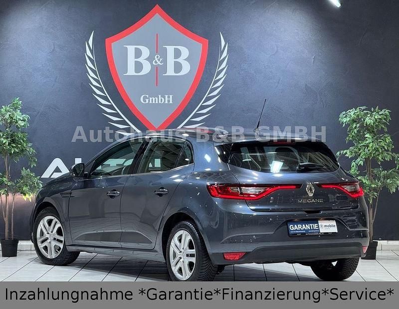 Gebraucht Renault Mégane IV Experience 101 PS (74 kW) 2016 Other Limousine