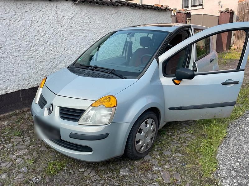 Gebraucht Renault Modus 86 PS (63 kW) 2006 Grau Van / Kleinbus