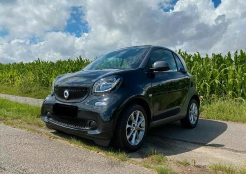 Grau Gebraucht 2017 Smart ForTwo Coupé Kleinwagen | 10.000 € (Superpreis) - Bild 1/4