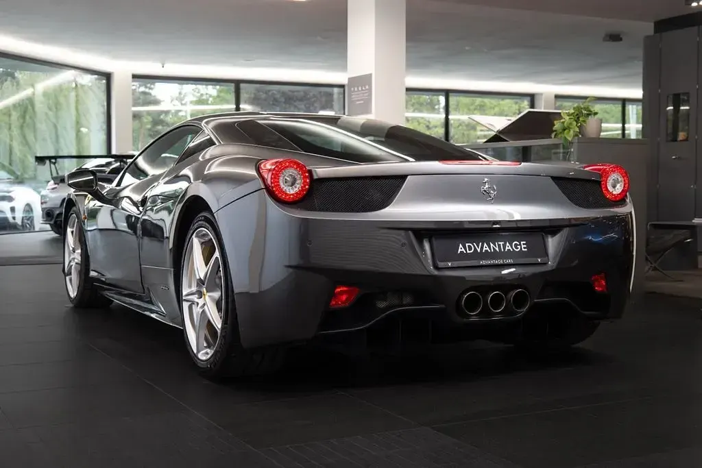 Gebraucht Ferrari 458 566 PS (416 kW) 2011 Grau