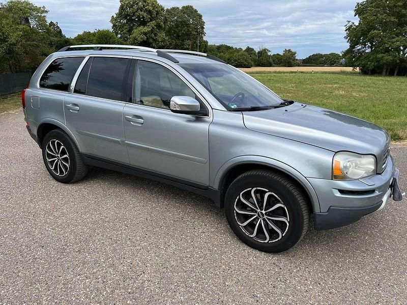 Silber Gebraucht 2007 Volvo XC90 Executive SUV | 7.390 € (Fairer Preis) - Bild 1/4