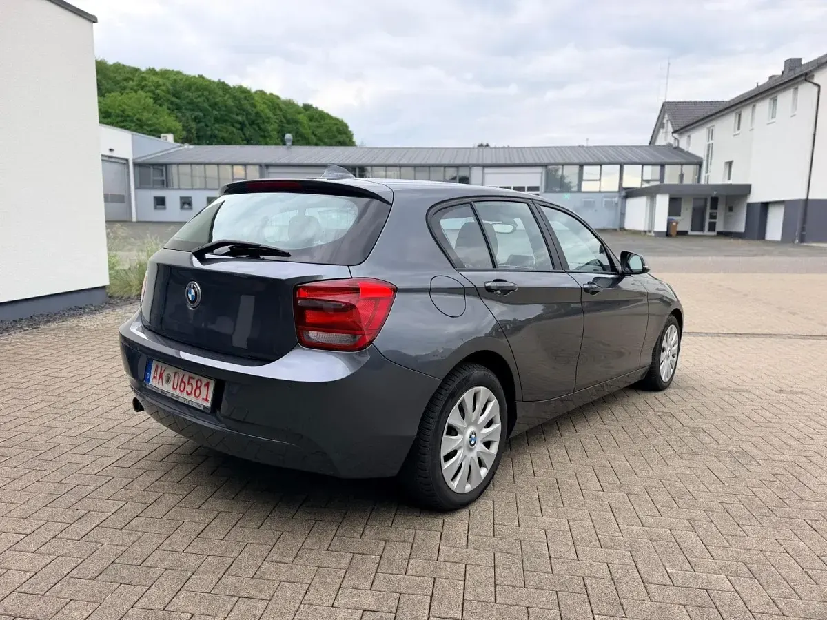 Gebraucht BMW 118 2013 Grau Kleinwagen