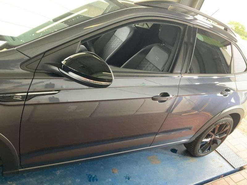 Gebraucht VW Taigo Style 150 PS (110 kW) 2023 Grau SUV