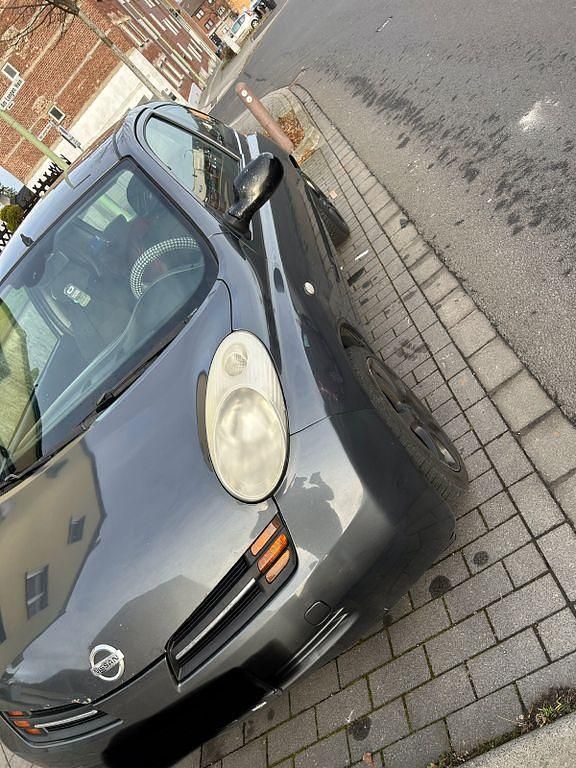 Grau Gebraucht 2003 Nissan Micra Kleinwagen | 800 € (Etwas zu teuer) - Bild 1/4