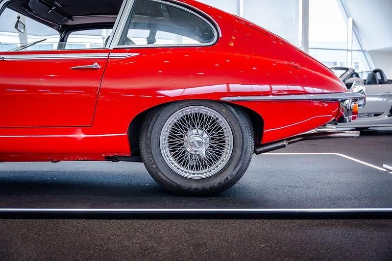 Gebraucht Jaguar E-Type 205 PS (150 kW) 1970 Rot Coupé