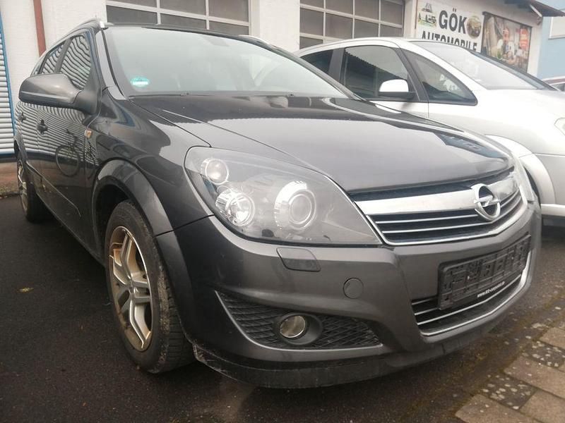 Gebraucht Opel Astra Innovation 150 PS (110 kW) 2010 Grau Limousine