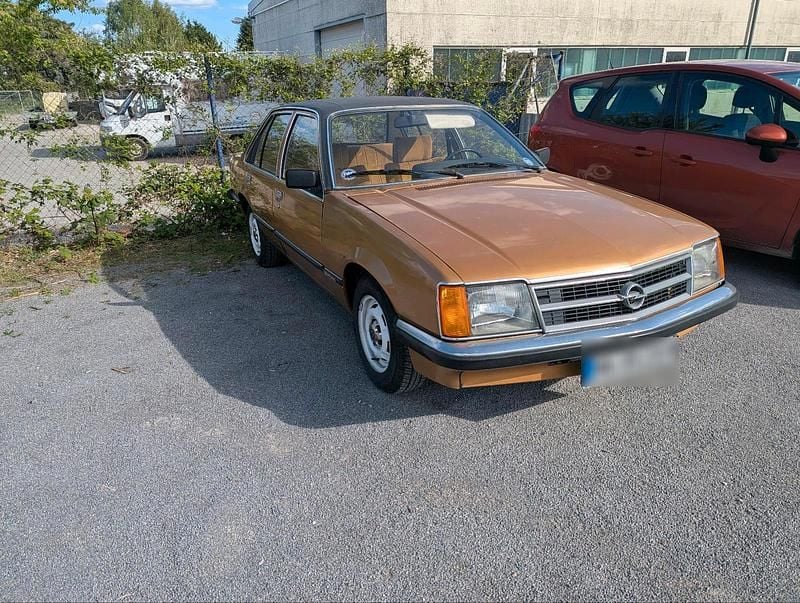 Second-hand Opel Commodore S 116 CP (85 kW) 1977 Auriu Coupe
