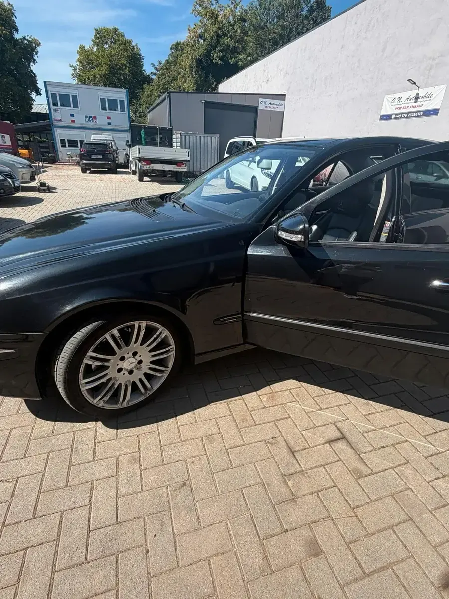 Gebraucht Mercedes 320 Avantgarde 224 PS (164 kW) 2007 Schwarz Limousine