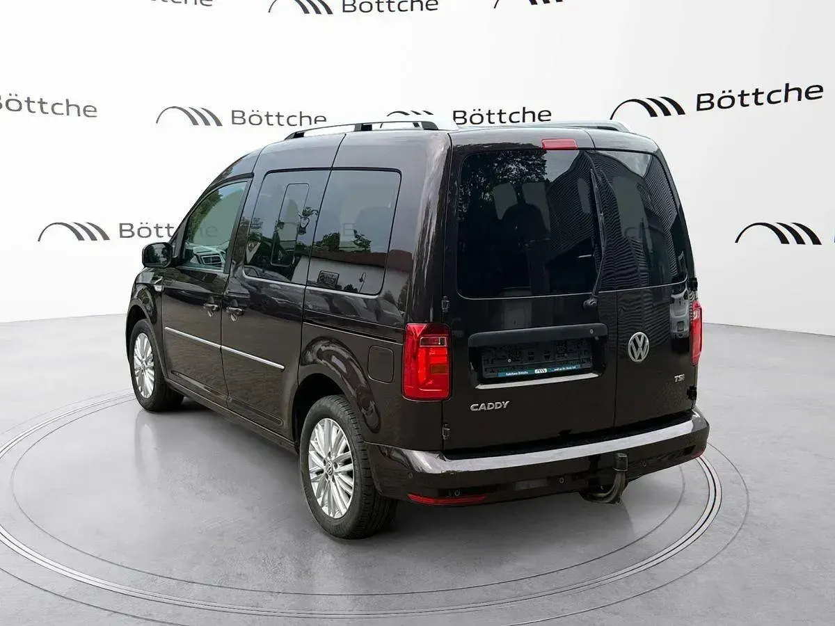 Gebraucht VW Caddy Highline 125 PS (91 kW) 2016 Schwarz Van / Kleinbus