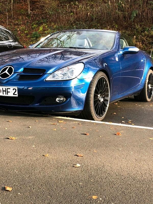 Gebraucht Mercedes SLK350 272 PS (200 kW) 2004 Blau Cabrio